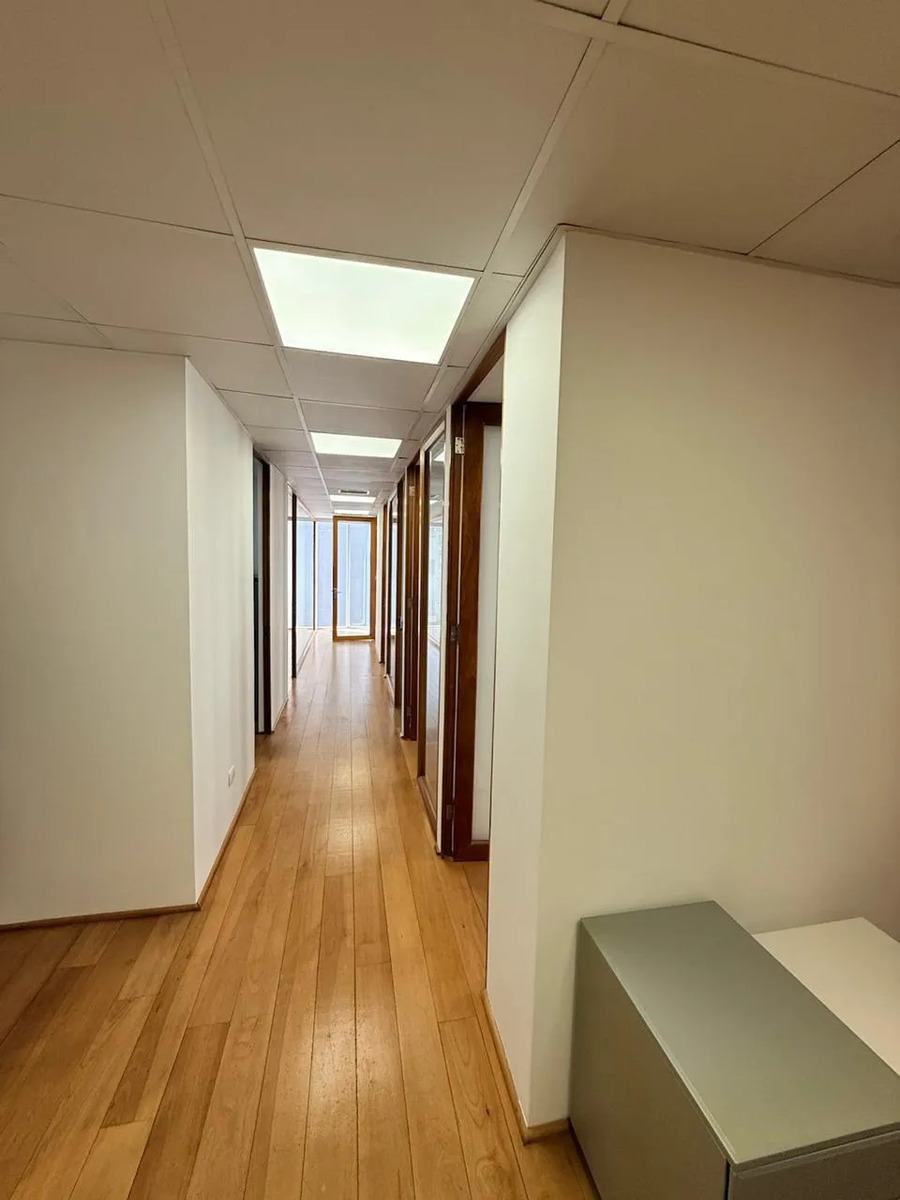 Oficina amoblada en arriendo 5p, 2b, kitchenette, Providencia (bajó de precio) — foto 2