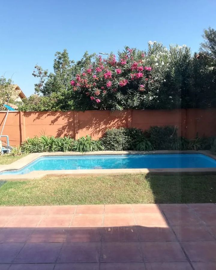 Casa Peñalolén Consistorial 4d+3b+piscina — Peñalolén
